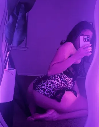 OnlyFans account  unknownmeee avatar 1