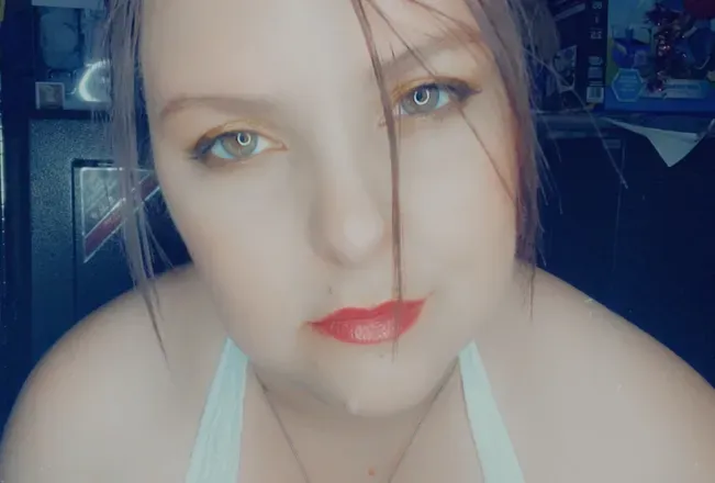OnlyFans account  deagledarling avatar 1