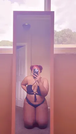 OnlyFans cuenta biggirlwiththekurlyhair avatar 1