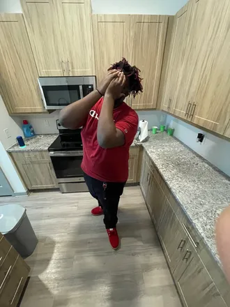 OnlyFans account  bigyizzzzle header 2