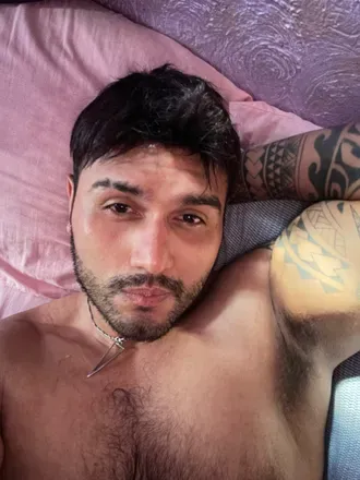 OnlyFans cuenta robertroseof header 2