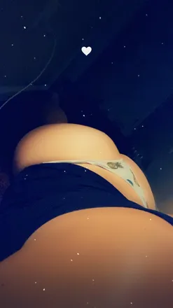 OnlyFans account  thhiicckkuuuummss_69 header 2