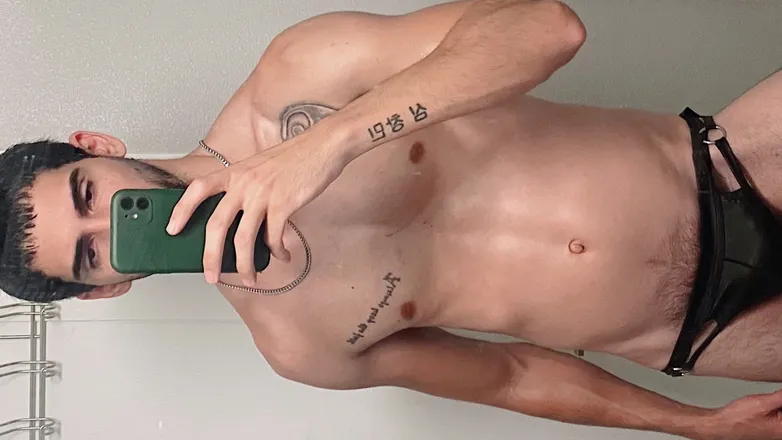 OnlyFans cuenta marikmoretti header 2