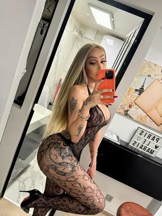 OnlyFans cuenta kellyportela header 2