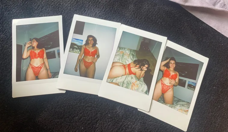 OnlyFans cuenta valerie2022xx header 2