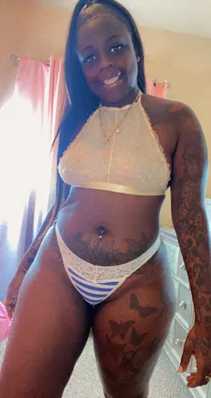 OnlyFans cuenta hisfavpieceofchchocolate header 2