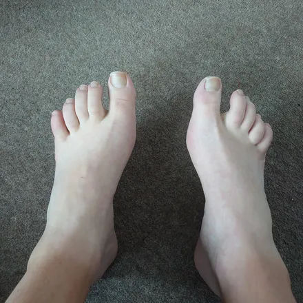 OnlyFans cuenta mrfootfetish111 header 2