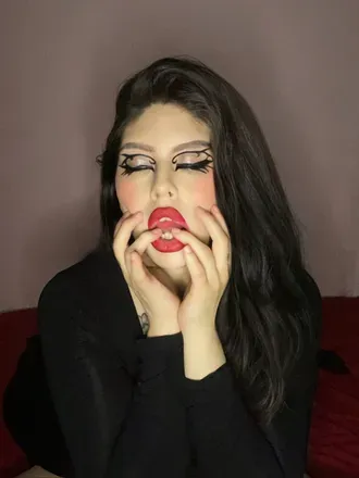 OnlyFans cuenta yesmommybat avatar 1