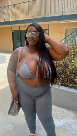 OnlyFans cuenta toxicchoclateee header 2