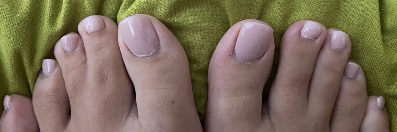 OnlyFans cuenta feetaroundthecorner header 2
