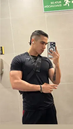 OnlyFans cuenta davidocampo2000 avatar 1