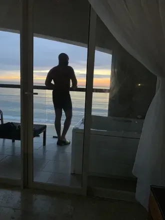OnlyFans account  captainhook30 avatar 1