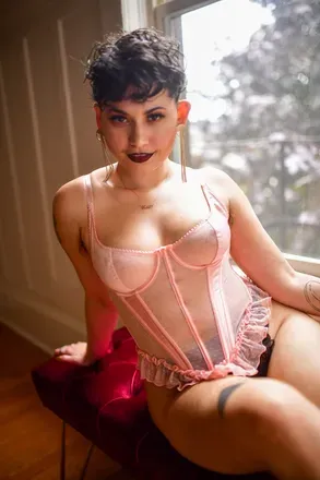 OnlyFans cuenta zorayasuave avatar 1