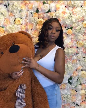 OnlyFans cuenta robynnsworld header 2