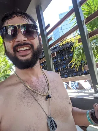 OnlyFans cuenta steve_the_poolboy header 2
