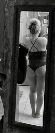 OnlyFans account  hotandbotheredwifey avatar 1