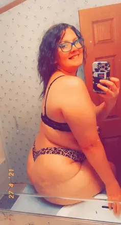 OnlyFans cuenta mommawithcurves avatar 1