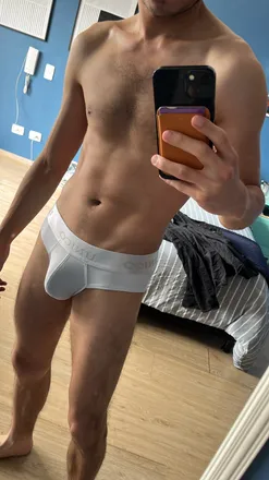 OnlyFans cuenta brucexxx04 header 2
