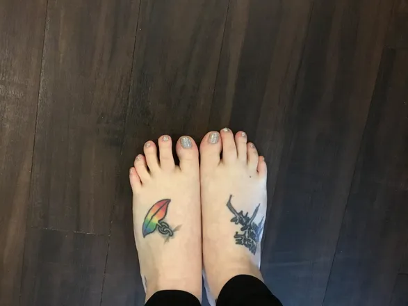 OnlyFans account  abbyslovelyfeet143 header 2