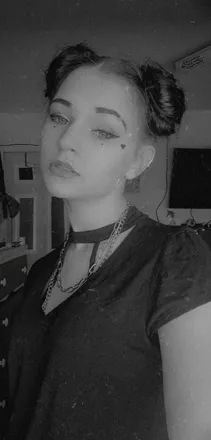 OnlyFans cuenta livi_eaton header 2