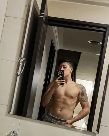 OnlyFans account  hugo_fisher header 2