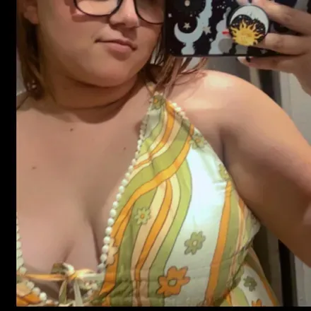 OnlyFans account  makemeurdarlin avatar 1