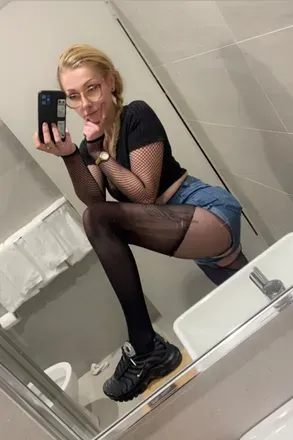 OnlyFans account  cherryxpiper avatar 1