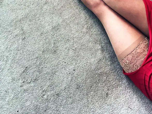 OnlyFans cuenta the_legs_next_door header 2