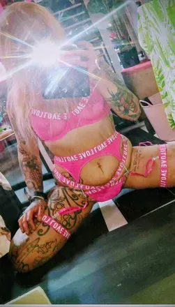OnlyFans account  xomissemilyxoxo avatar 1