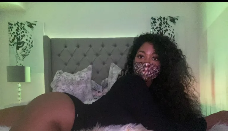 OnlyFans cuenta iambaddiebae header 2