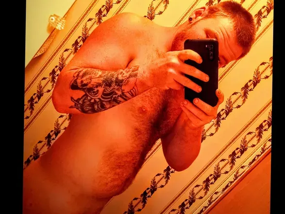 OnlyFans cuenta logan_walls header 2