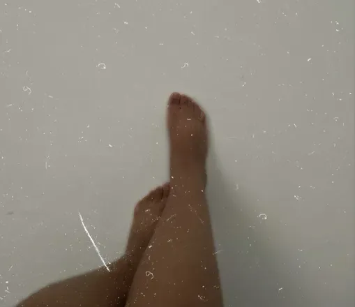 OnlyFans cuenta feetfootfairy header 2