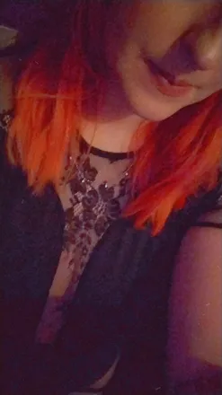 OnlyFans cuenta peachbabe92 header 2