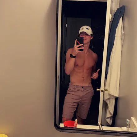 OnlyFans cuenta kileversace header 2