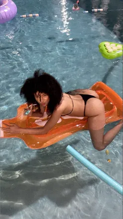 OnlyFans cuenta aayliah header 2