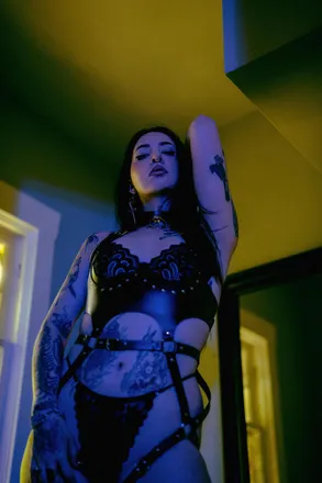 OnlyFans cuenta thebonewitch header 2