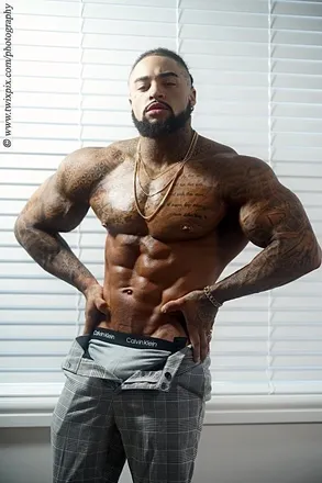 OnlyFans cuenta king_khel header 2