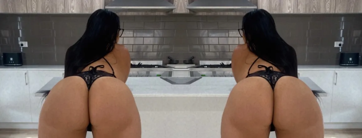 OnlyFans cuenta maias.room.x header 2