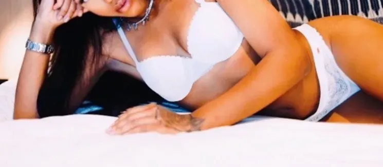 OnlyFans cuenta lucyyyx header 2