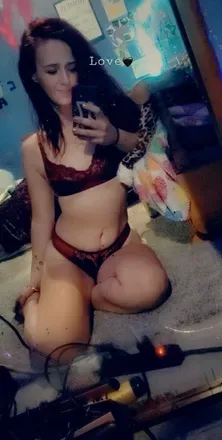 OnlyFans cuenta brookie2cute header 2