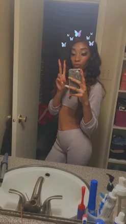OnlyFans account  annassbananass header 2