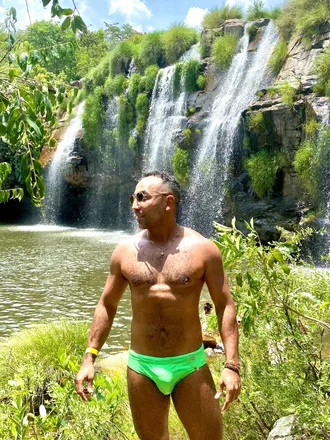 OnlyFans cuenta theferlopes header 2