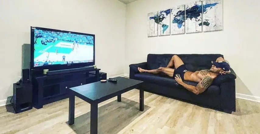 OnlyFans account  latnbulltravelsvip header 2