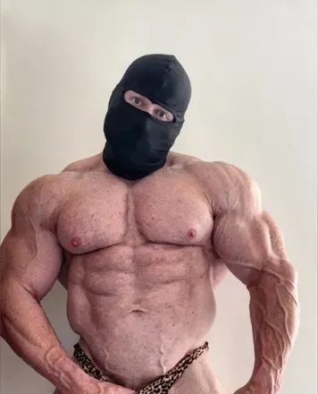 OnlyFans account  themaskedbodybuilder avatar 1