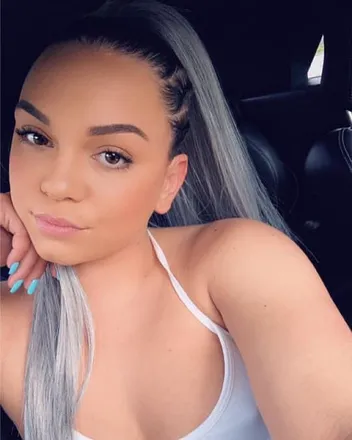 OnlyFans account  prettipeyton header 2