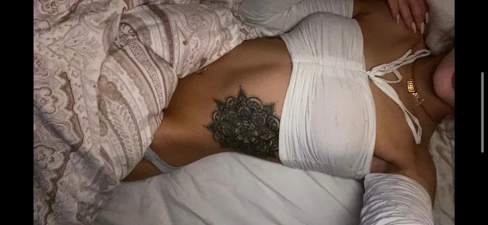 OnlyFans cuenta ohwowhoney69 header 2
