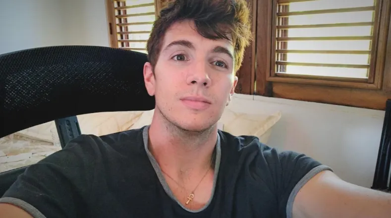 OnlyFans cuenta just.yanik header 2