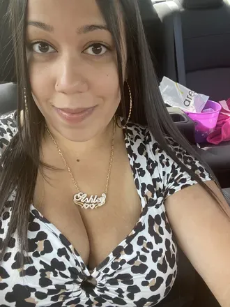 OnlyFans account  spaniishmamii1 avatar 1