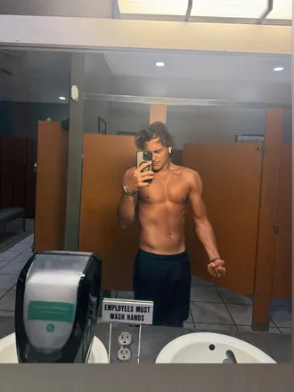 OnlyFans account  toodirtydomuncensored header 2