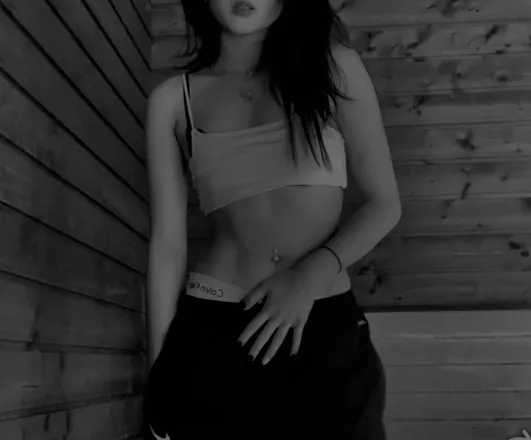 OnlyFans cuenta iamjennale header 2